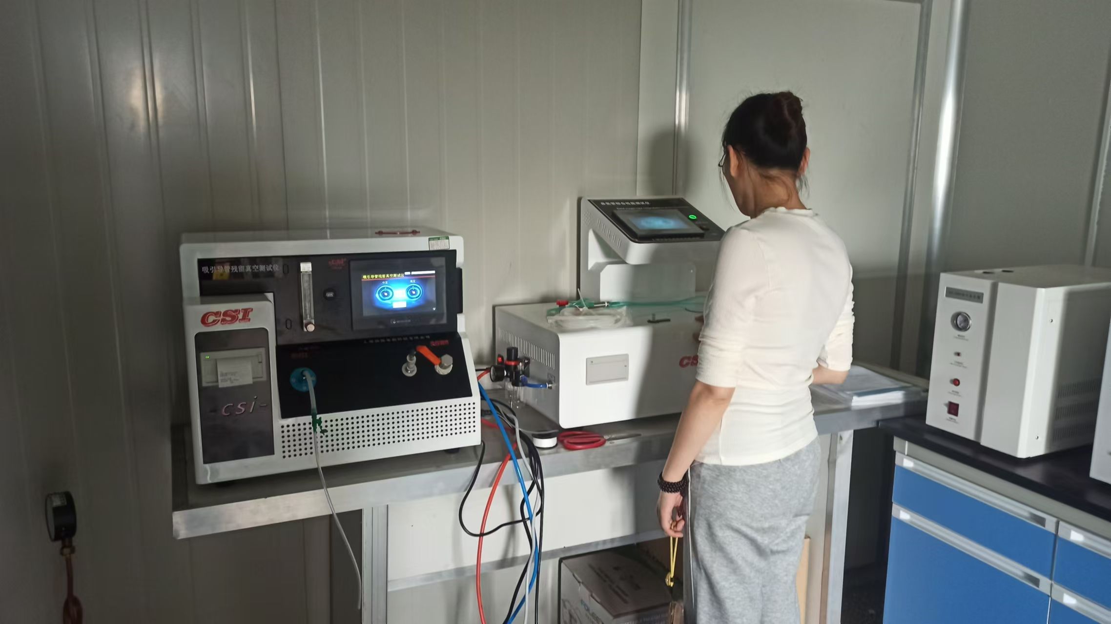 鼻氧管检测仪：上海程斯与扬州市XX医疗器械有限公司合作上门培训