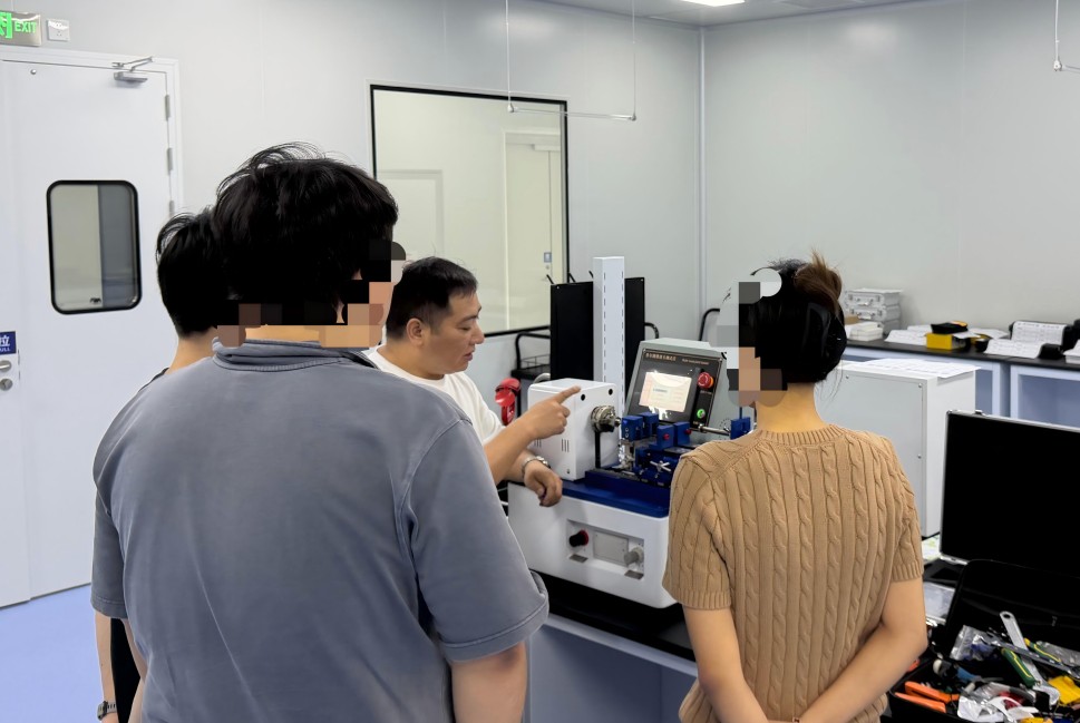 技术服务上门｜上海程斯赴广东省 XX 单位开展 6% 鲁尔圆锥接头综合测试仪专项技术培训